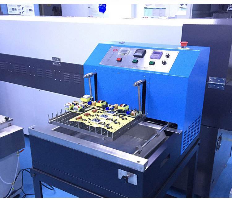 自動浸焊機(jī) 自動浸焊機(jī)